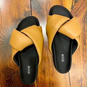 Roam Folded Crossover Slide